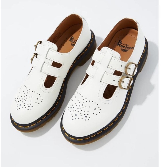 NWOT Dr. Martens 8065 Smooth
Leather Mary Jane White Shoes Size 10 - Picture 2 of 7